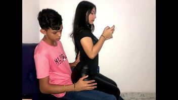 Beautiful stepsister demonstrates her ass in Colombian porno vid