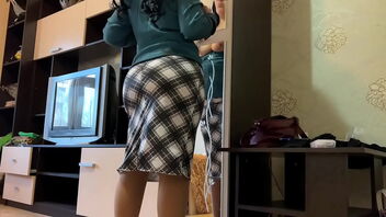 Stepmother with a big bootie wears a cock-squeezing skirt and gets assfuck sex in this homemade video.