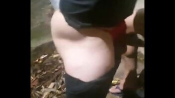 A gay cyclist gives up in the middle of the road